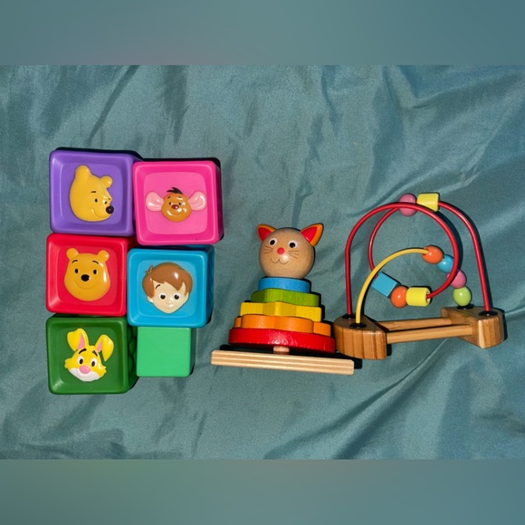 Baby toys beed maze stacking pyramid and Stacking cubes - Picture 1 of 1